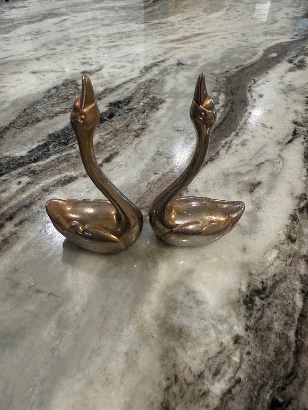 Metallic Swan Figurine Pair - Decorative Brass-Tone Home Accent